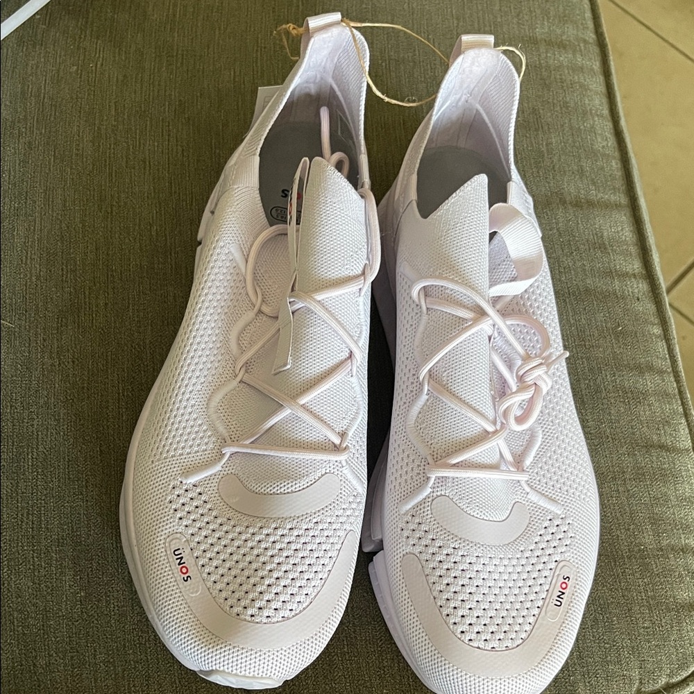 UNOS light lavender Neillüm unisex sz w11-2, m9.5-10.5 Athletic Sneakers, nwt